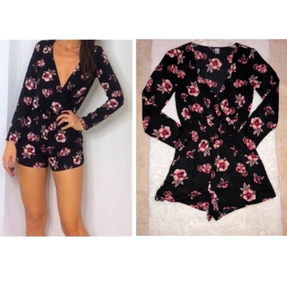 H&M Divided Women's Black Floral Romper Size  4